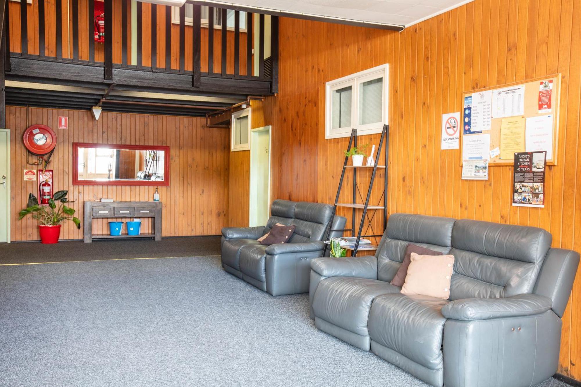 Kookaburra Lodge Jindabyne Exterior photo