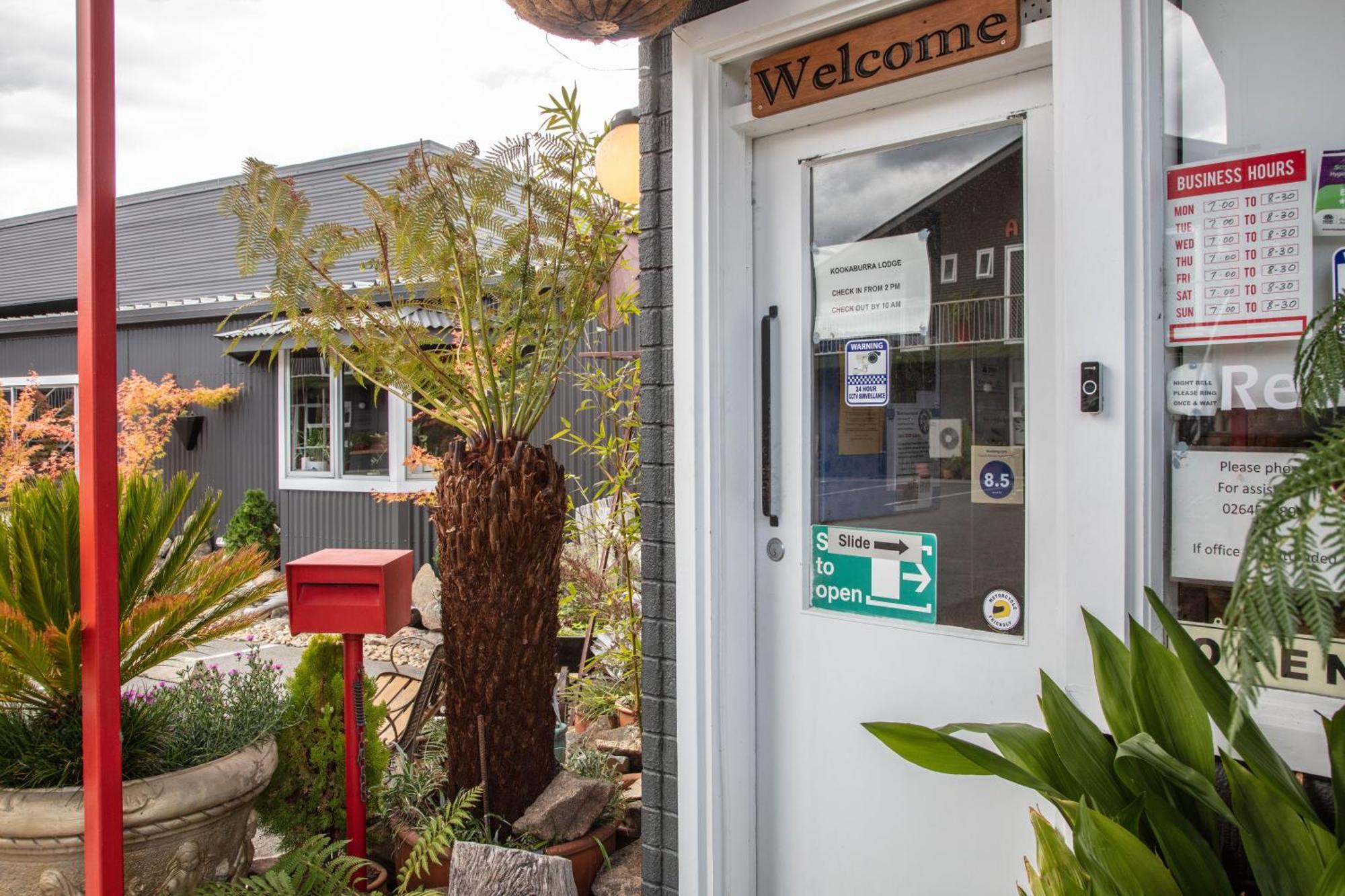 Kookaburra Lodge Jindabyne Exterior photo